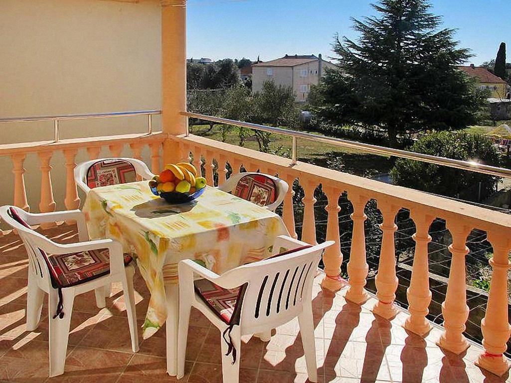 Nives Apartmani Pakostane Bagian luar foto