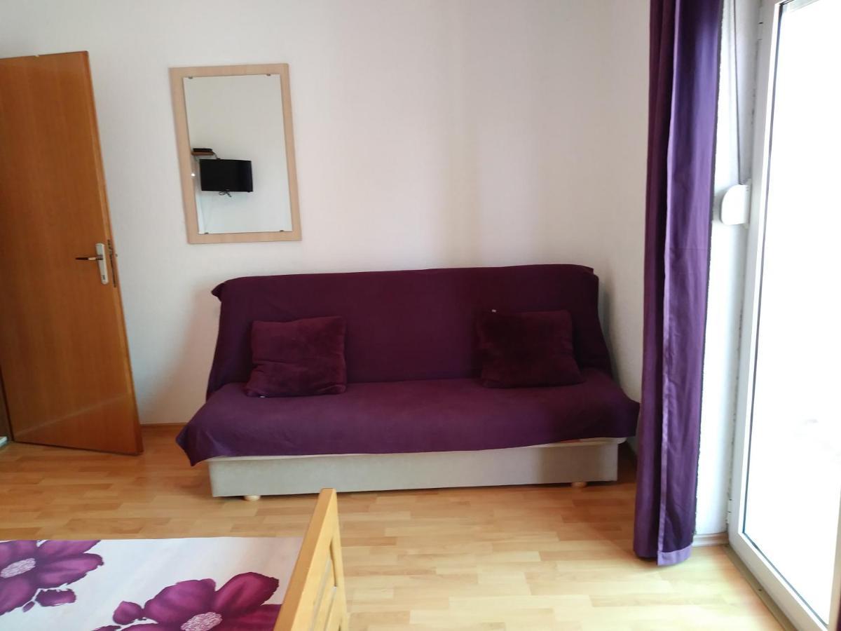 Nives Apartmani Pakostane Bagian luar foto